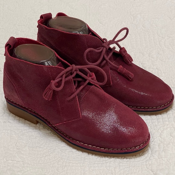 Hush Puppies Cyra Catelyn Red Wine Shimmer Chukka Ankle Boots Sz 9 Wide Large - Picture 1 of 16